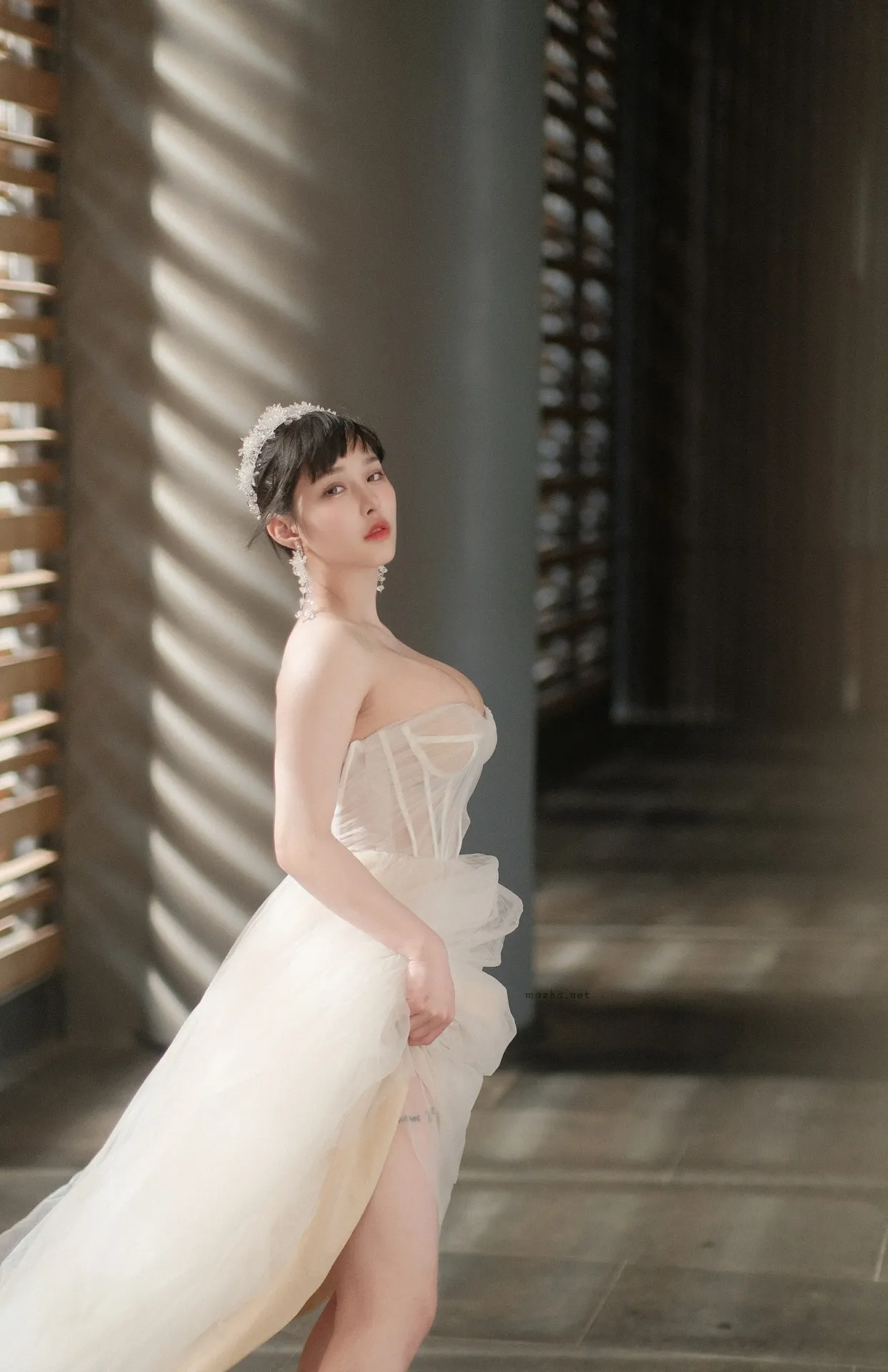 宋昱欣 – 婚纱【9P】